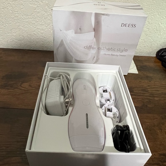 Deess Laser Hair Removal Home IPL Beauty Device Brand